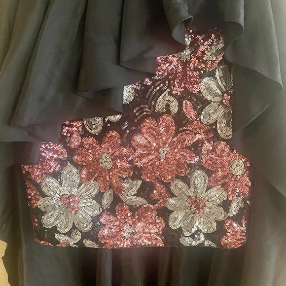 Prom Formal dress size 2 by Riva Designs - Picture 7 of 12